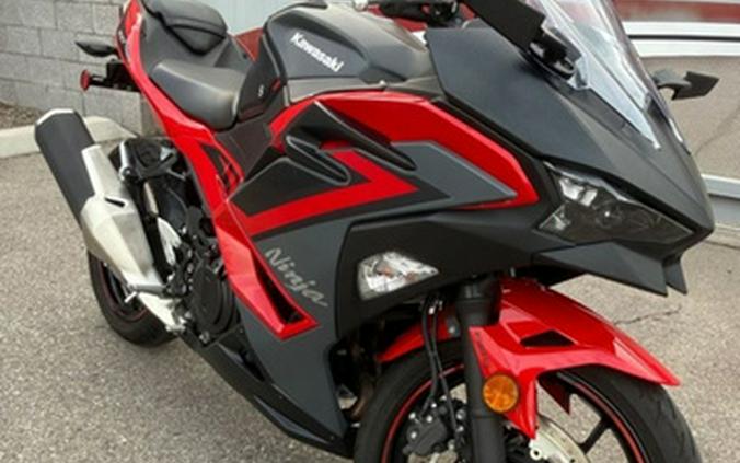 2025 Kawasaki Ninja 500 ABS