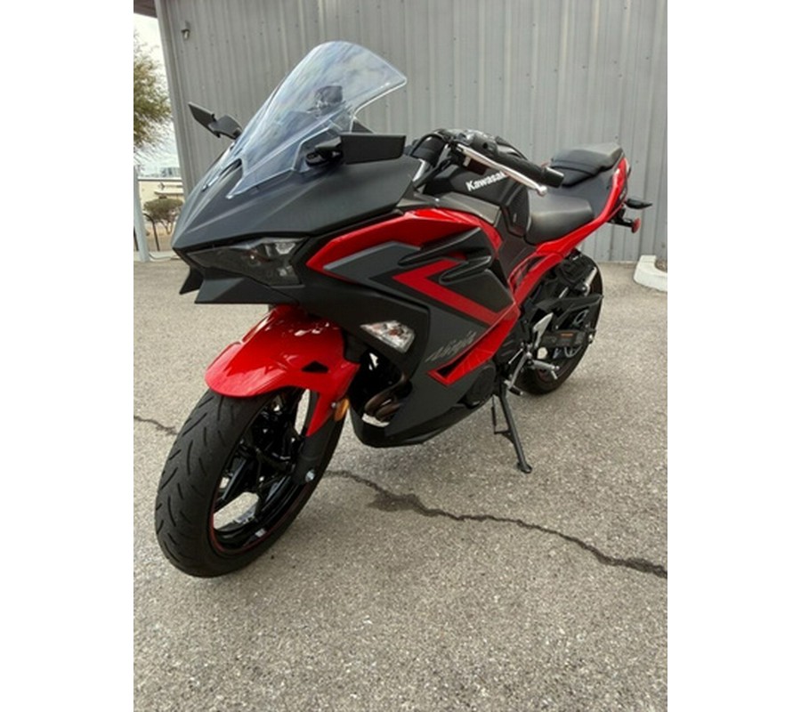 2025 Kawasaki Ninja 500 ABS