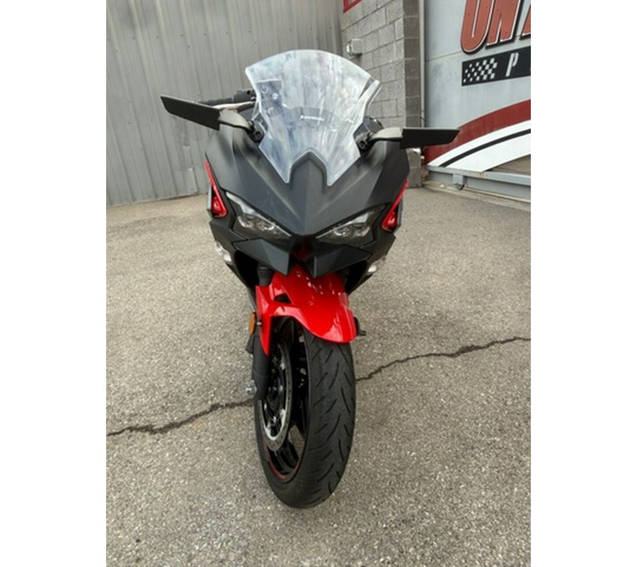 2025 Kawasaki Ninja 500 ABS