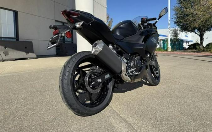2026 Kawasaki Ninja® 500 Metallic Flat Spark Black