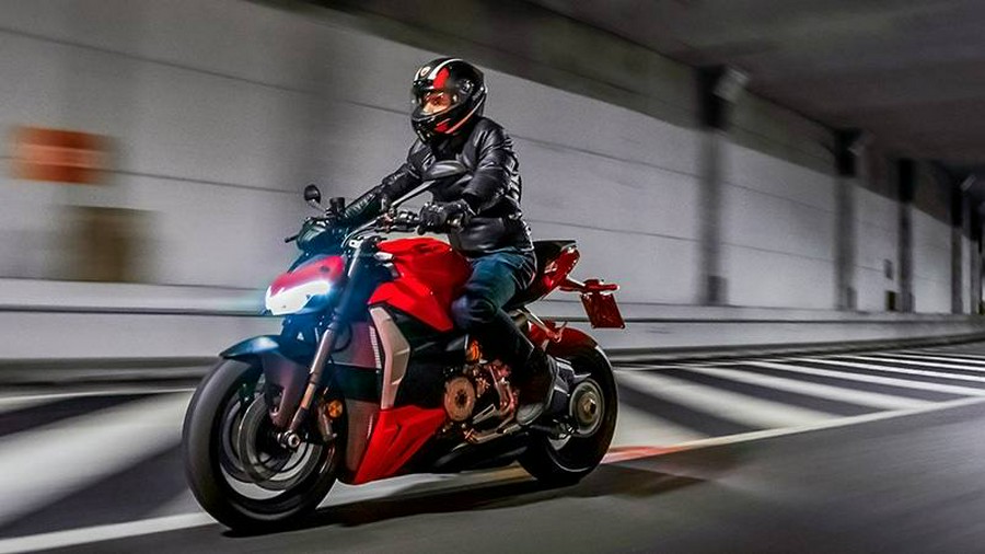 2026 Ducati Streetfighter V2