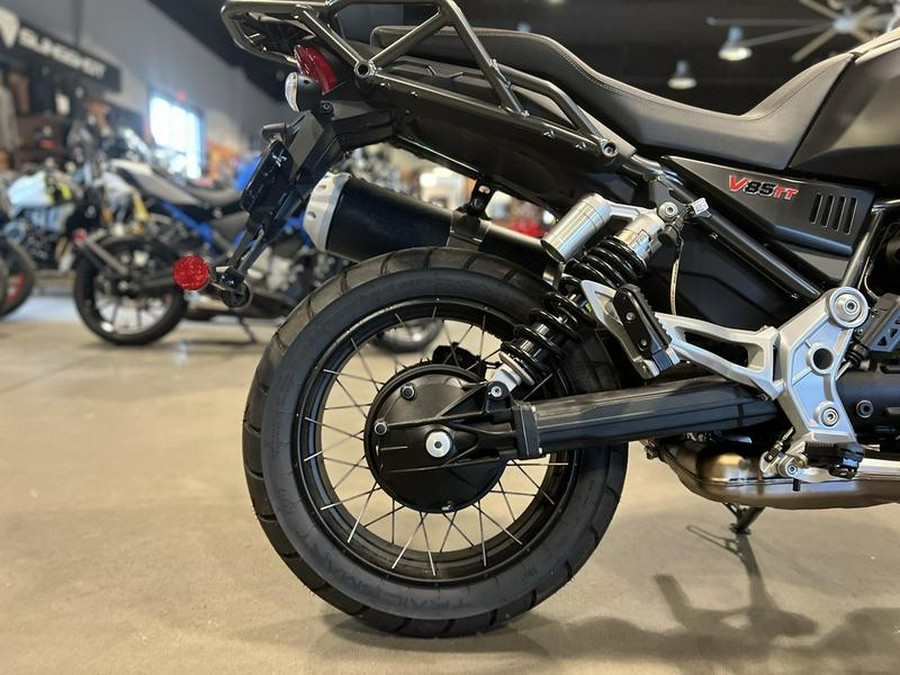 2022 Moto Guzzi V85 TT E5