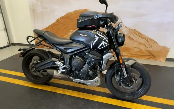 2023 Triumph Trident 660 Sapphire Black