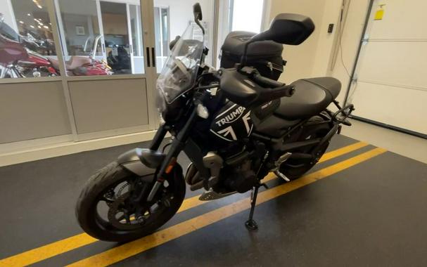 2023 Triumph Trident 660 Sapphire Black