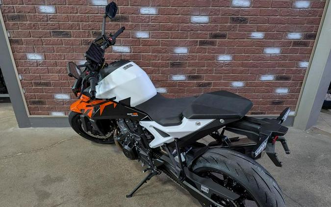 2027 KTM 990 Duke