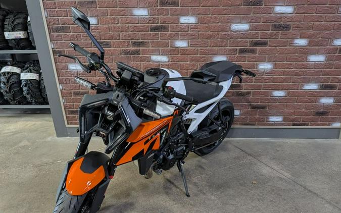 2027 KTM 990 Duke