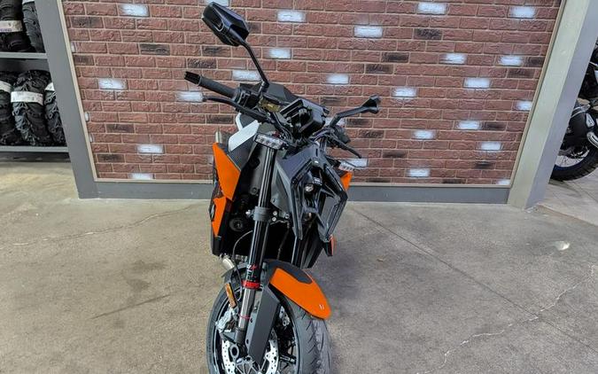 2027 KTM 990 Duke