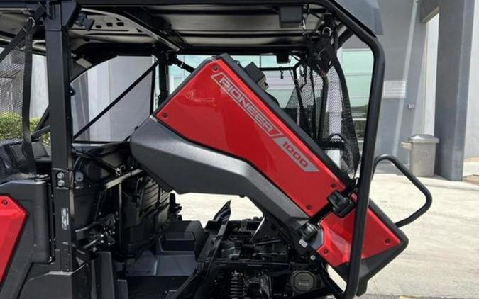2026 Honda Pioneer 1000-5 Deluxe