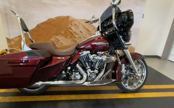 2014 Harley-Davidson® FLHXS - Street Glide® Special