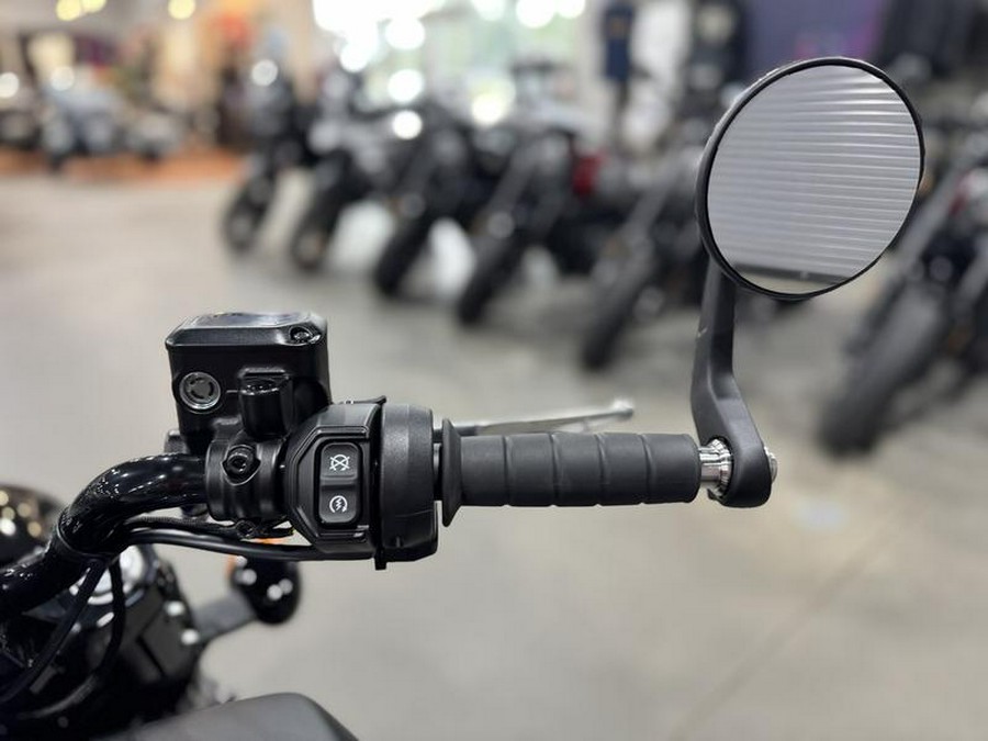 2025 Indian Motorcycle® Scout® Bobber Limited Black Smoke