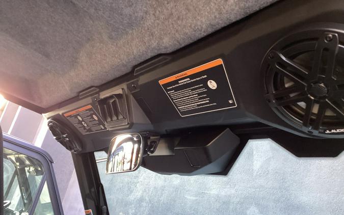 2026 Can-Am Defender MAX Limited HD11