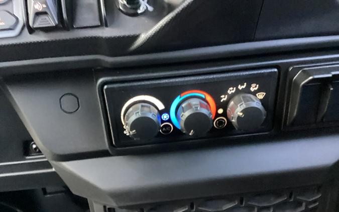 2026 Can-Am Defender MAX Limited HD11