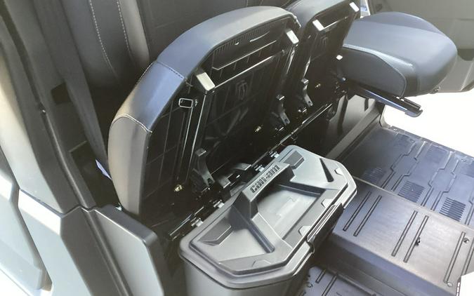 2026 Can-Am Defender MAX Limited HD11