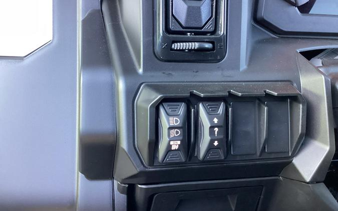 2026 Can-Am Defender MAX Limited HD11