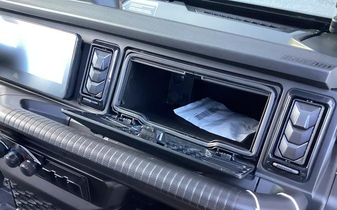 2026 Can-Am Defender MAX Limited HD11