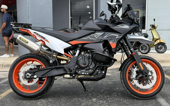 2024 KTM SMT 890