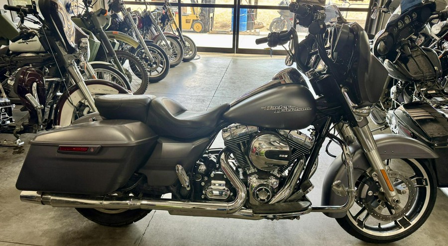 FLHXS 2016 Street Glide® Special