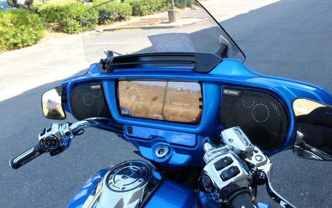2026 Harley-Davidson® CVO Street Glide 3 Limited ELECTRIC COAST W/ PINSTRIPE