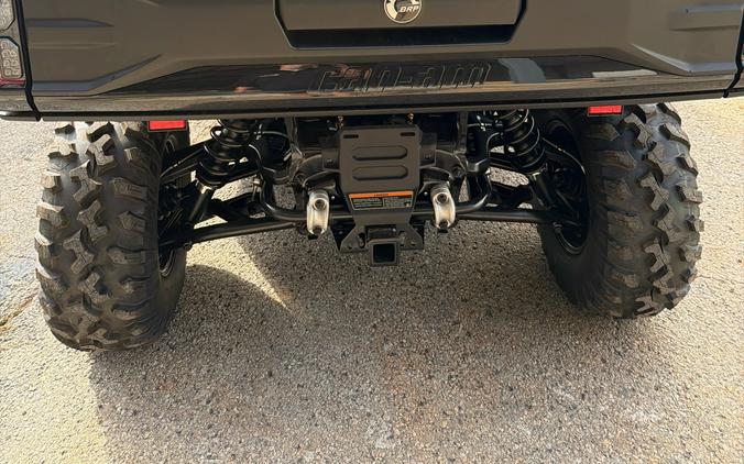 2026 Can-Am Defender XT CAB HD11