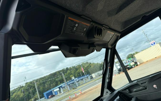 2026 Can-Am Defender XT CAB HD11