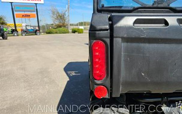 2023 Can-Am Defender DPS HD10