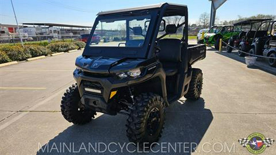 2023 Can-Am Defender DPS HD10