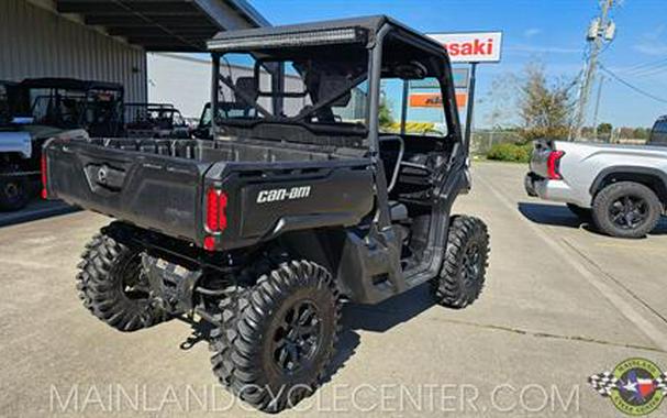 2023 Can-Am Defender DPS HD10