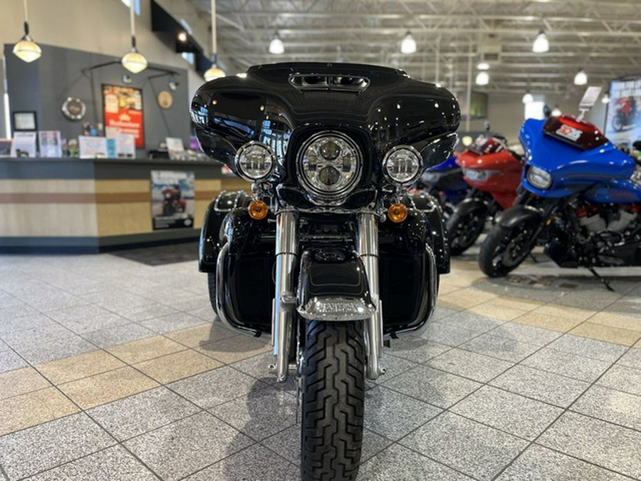 2022 Harley-Davidson FLHTCUTG - Tri Glide Ultra