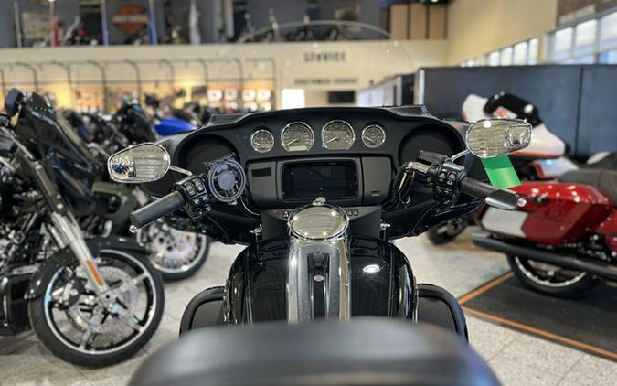 2022 Harley-Davidson FLHTCUTG - Tri Glide Ultra