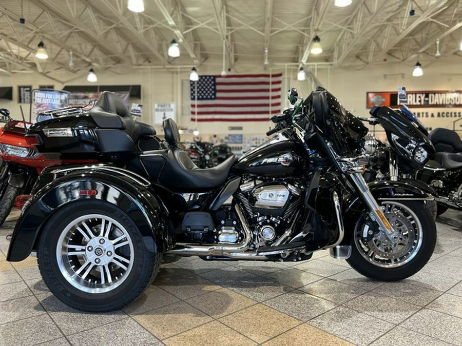 2022 Harley-Davidson FLHTCUTG - Tri Glide Ultra