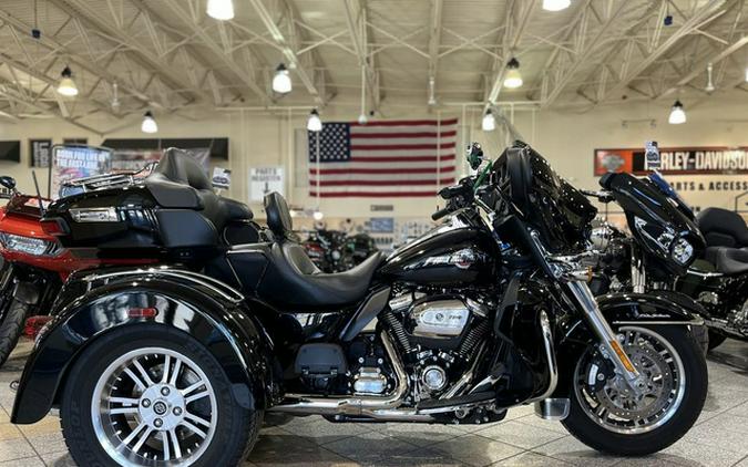 2022 Harley-Davidson FLHTCUTG - Tri Glide Ultra
