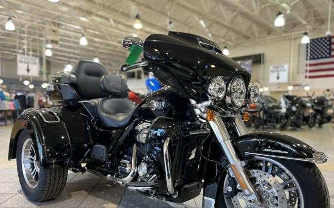 2022 Harley-Davidson FLHTCUTG - Tri Glide Ultra