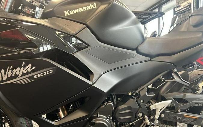 2026 Kawasaki Ninja® 500 ABS Metallic Flat Spark Black