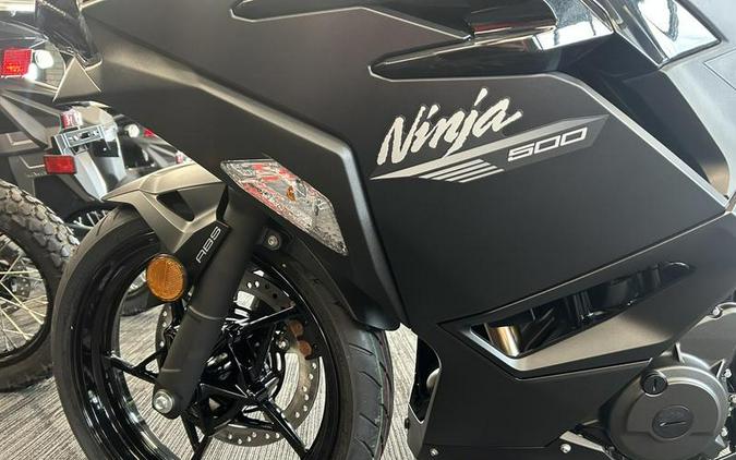 2026 Kawasaki Ninja® 500 ABS Metallic Flat Spark Black