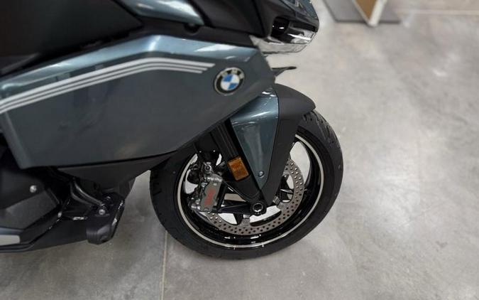 2026 BMW R 1300 RT Option 719 Camargue