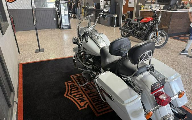 2012 Harley-Davidson Touring FLHRC - Road King Classic