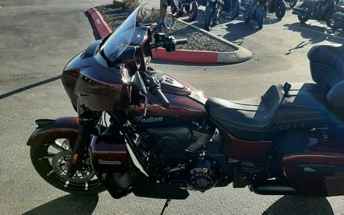 2024 Indian Motorcycle® Roadmaster® Dark Horse® w/Powerband Audio Package Maroon Metallic