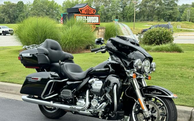 2019 Harley-Davidson Ultra Limited Black