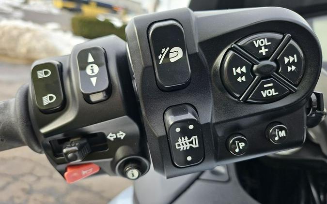 Used 2013 Triumph TROPHY SE