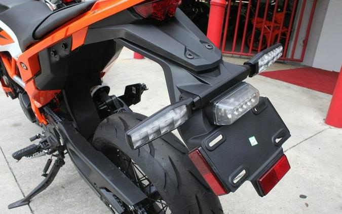 2026 KTM 390 SMC R