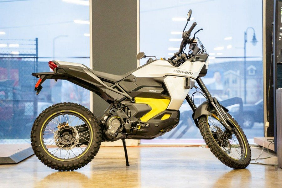2025 Can-Am® Origin '73