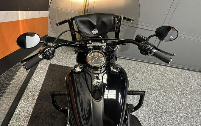 2016 Harley-Davidson® FLS - Softail Slim®
