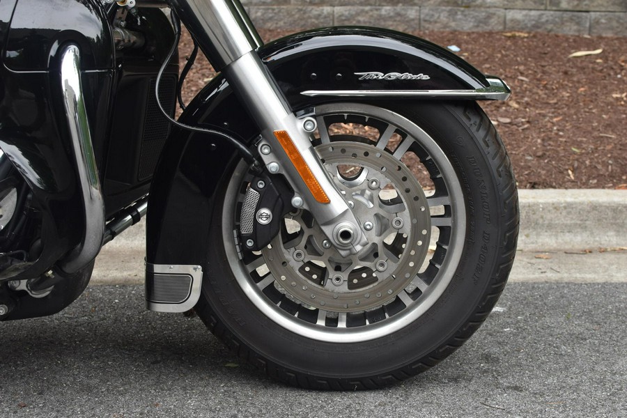 2022 Harley-Davidson Tri Glide Ultra Vivid Black
