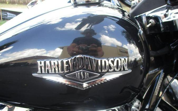 2017 Harley-Davidson® FLHR - Road King®