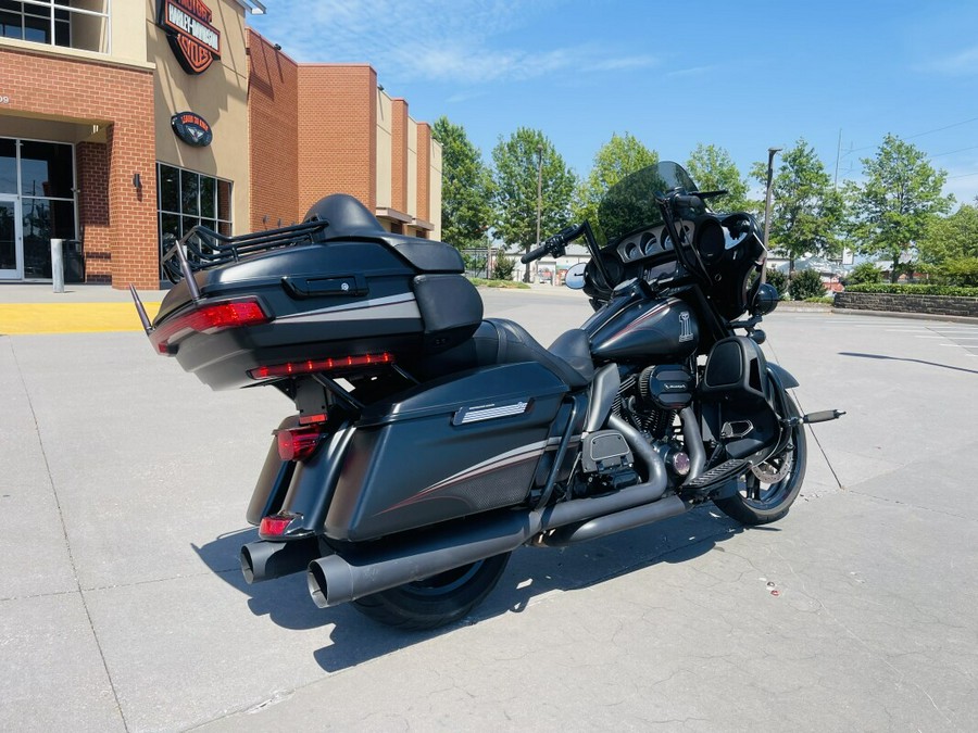 2014 Harley-Davidson Electra Glide Ultra Limited FLHTK