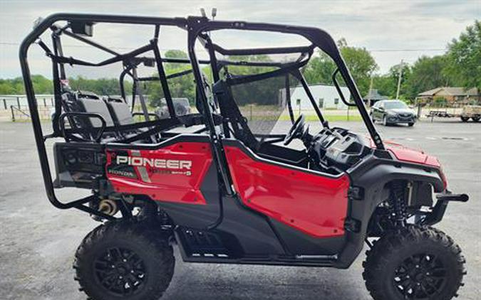 2024 Honda Pioneer 1000-5 Deluxe