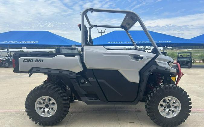 2024 Can-Am Defender X mr with Half-Doors HD10 X mr With Half Doors HD10