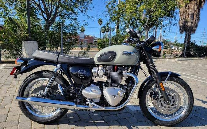 2026 Triumph Bonneville T120 Stone grey