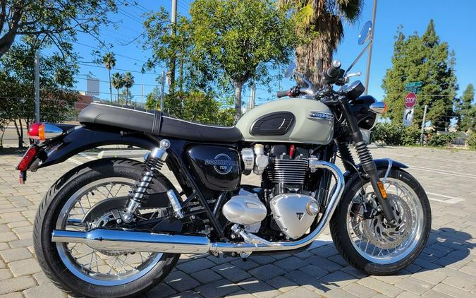 2026 Triumph Bonneville T120 Stone grey