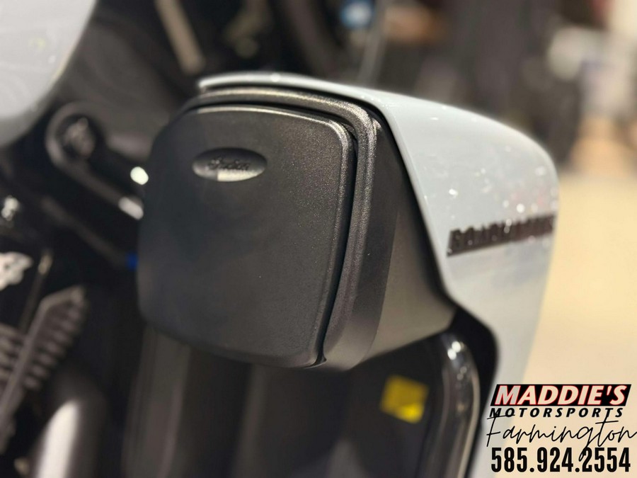 2025 Indian Motorcycle Roadmaster® PowerPlus Dark Horse® with 112 and PowerBand Audio Package